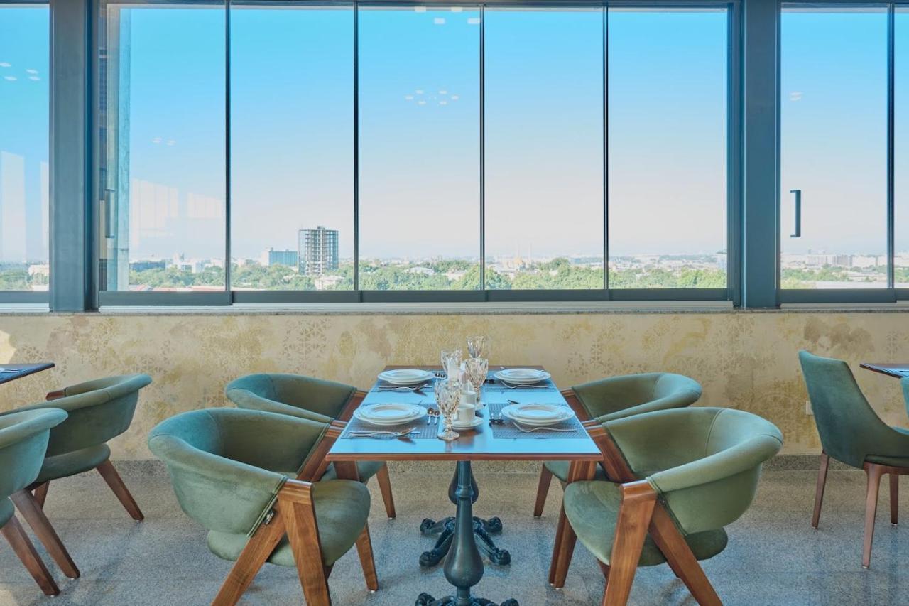Al Anvar Halal Hotel By Hotelpro Group タシュケント エクステリア 写真