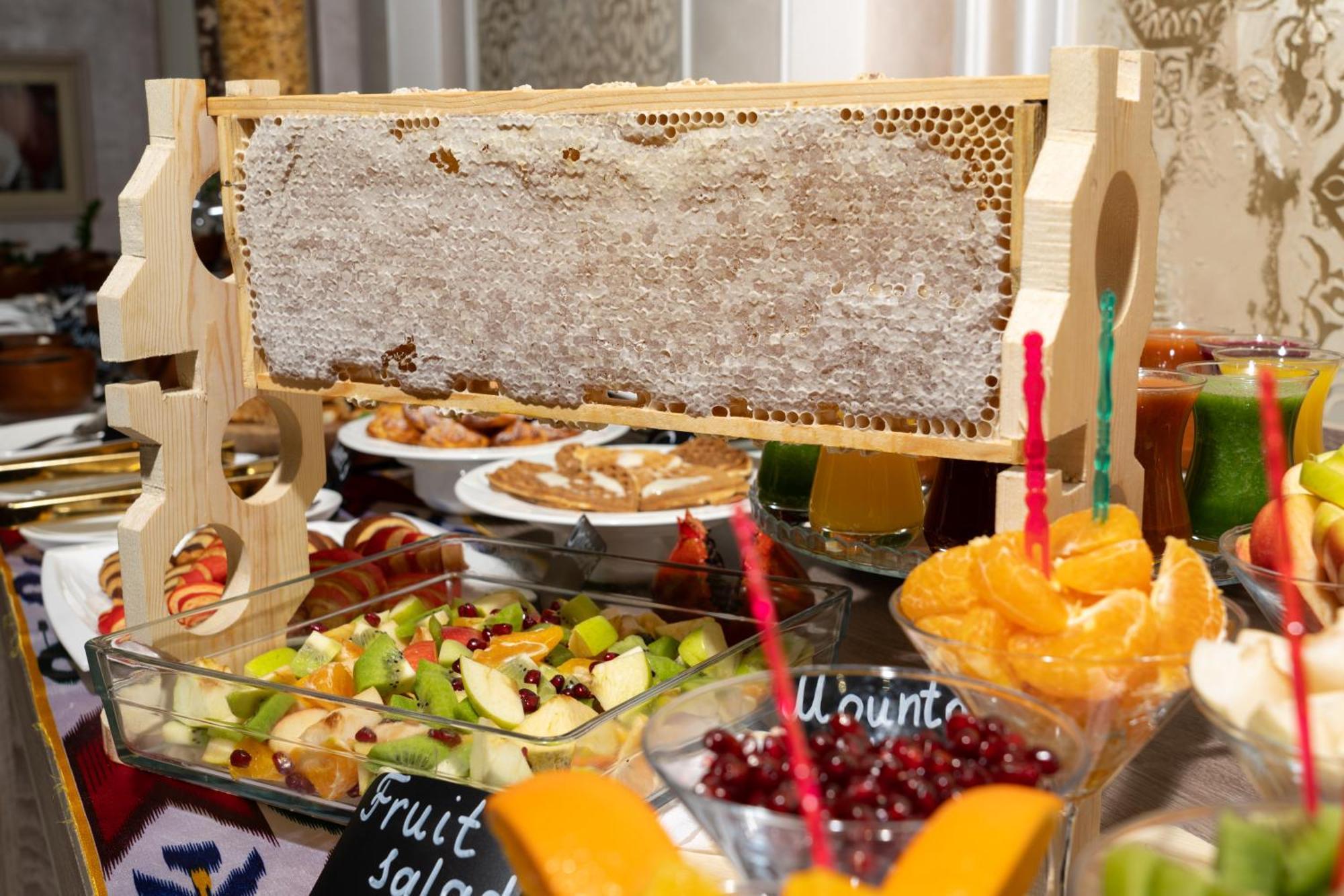 Al Anvar Halal Hotel By Hotelpro Group タシュケント エクステリア 写真