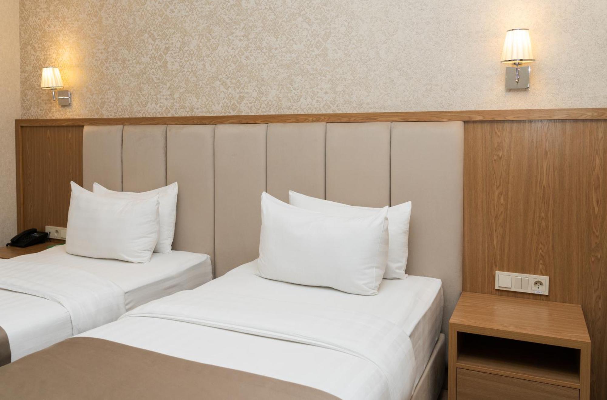 Al Anvar Halal Hotel By Hotelpro Group タシュケント エクステリア 写真