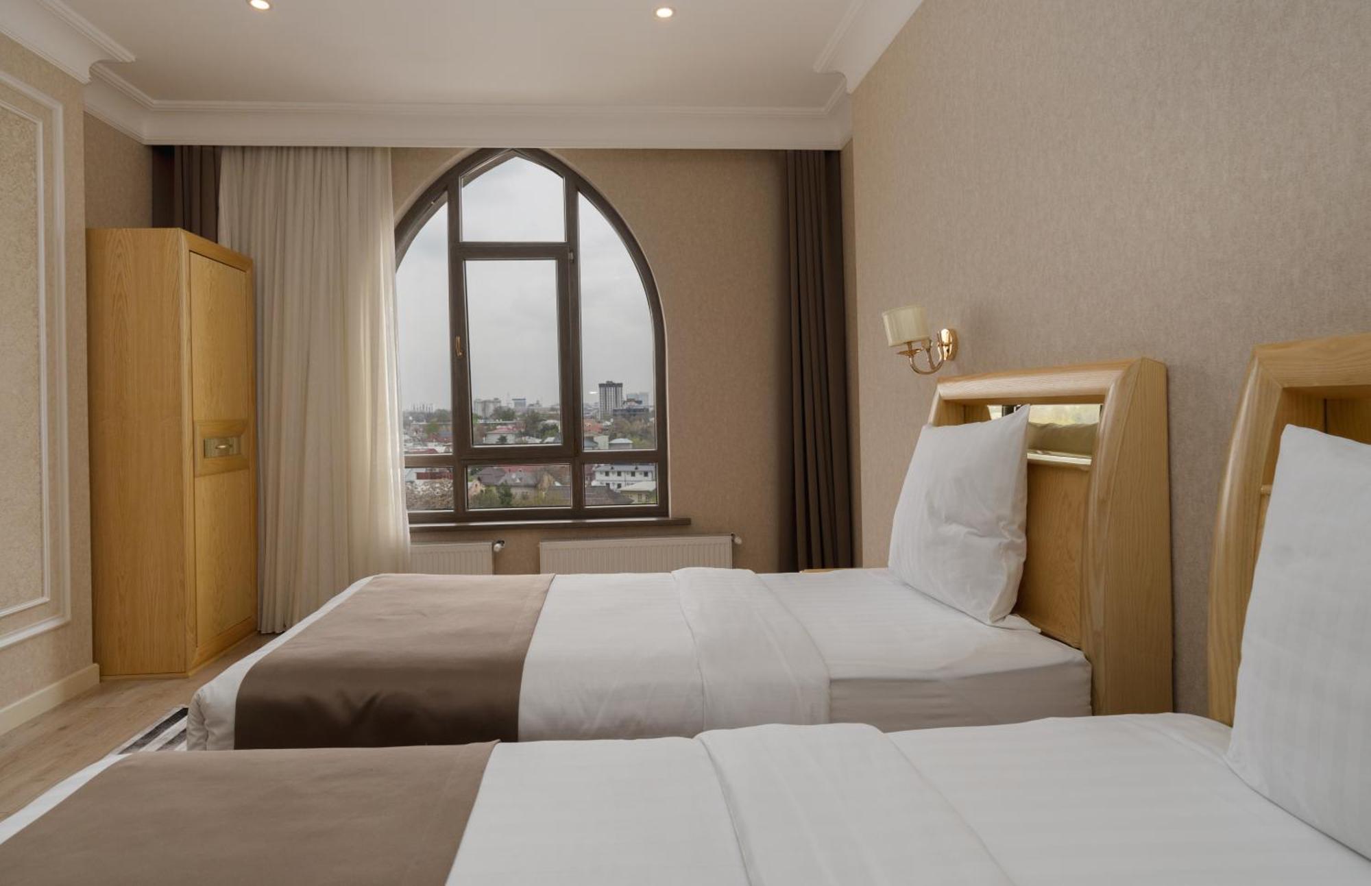 Al Anvar Halal Hotel By Hotelpro Group タシュケント エクステリア 写真