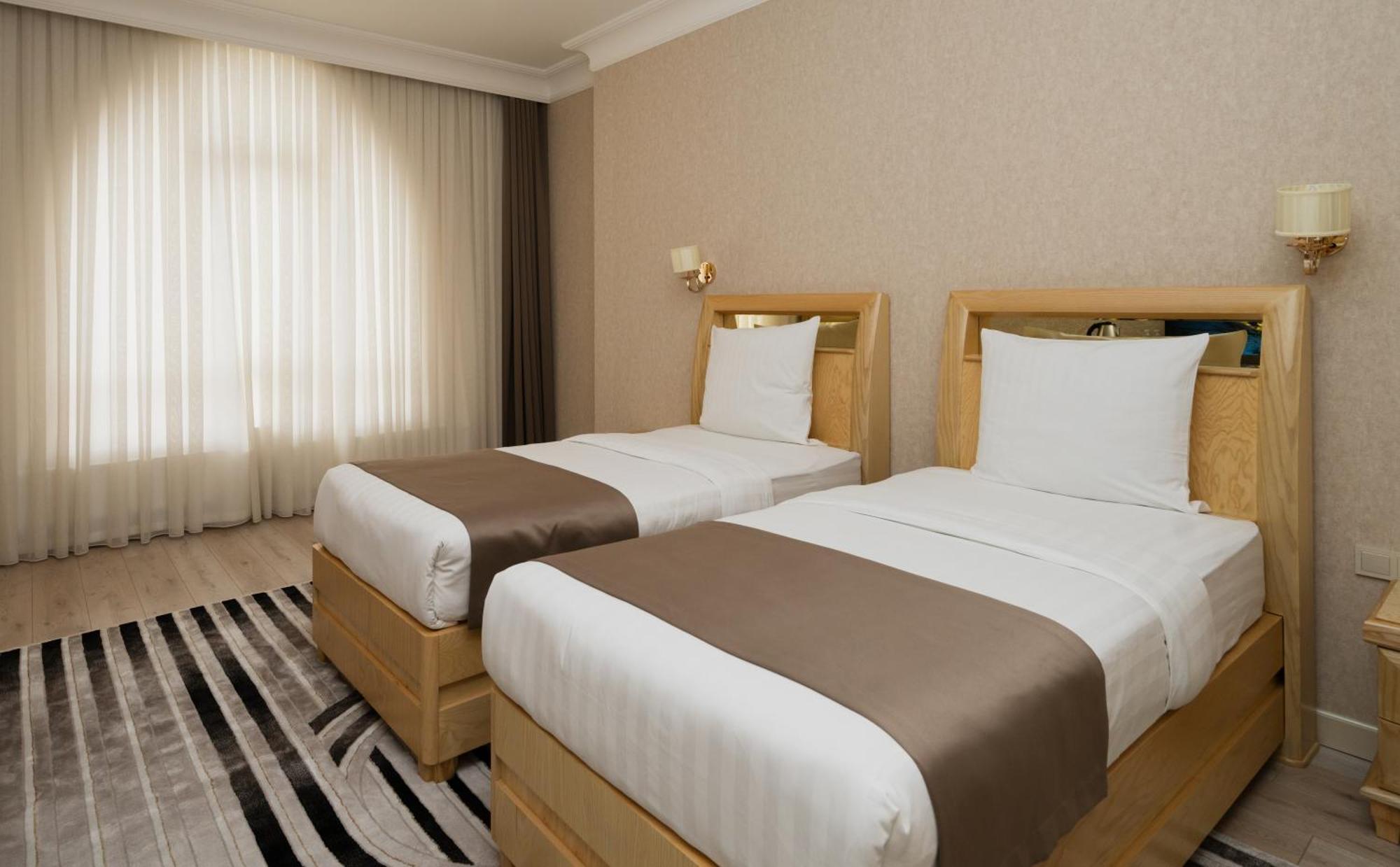 Al Anvar Halal Hotel By Hotelpro Group タシュケント エクステリア 写真